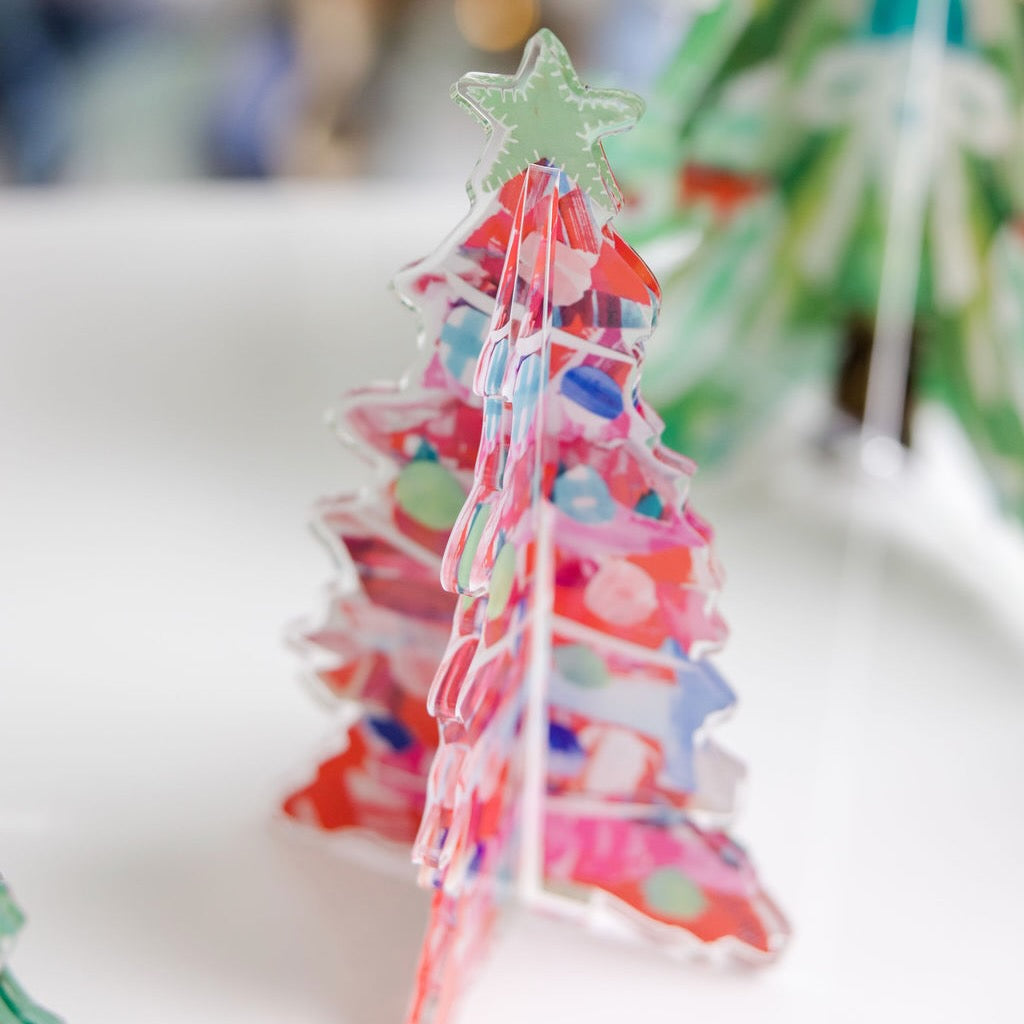Red Merry 3-D Tree